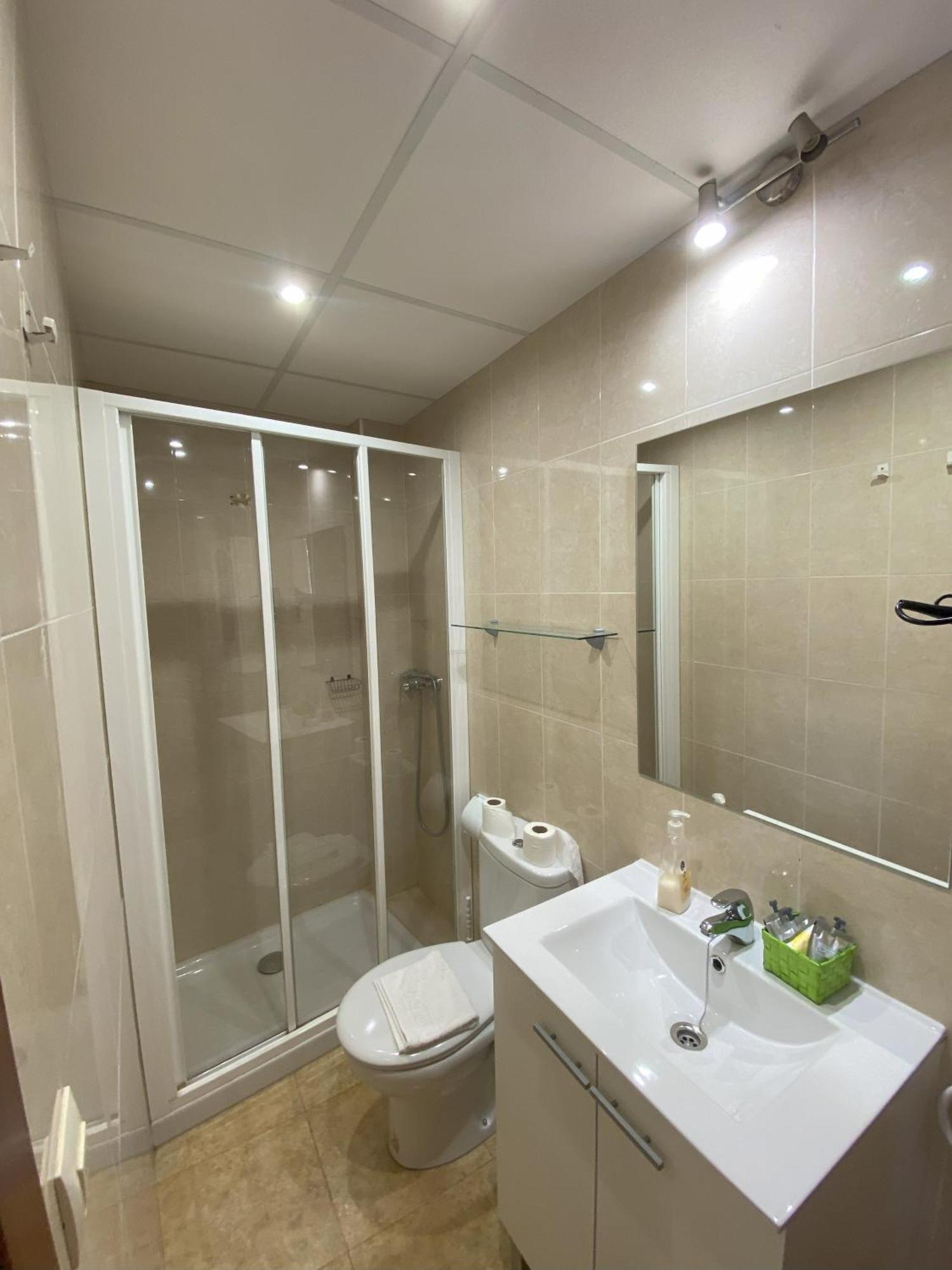 Hotel Les Roques Báscara Zewnętrze zdjęcie